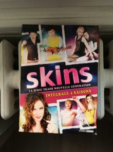 Skins - coffret box set - saisons 1-4